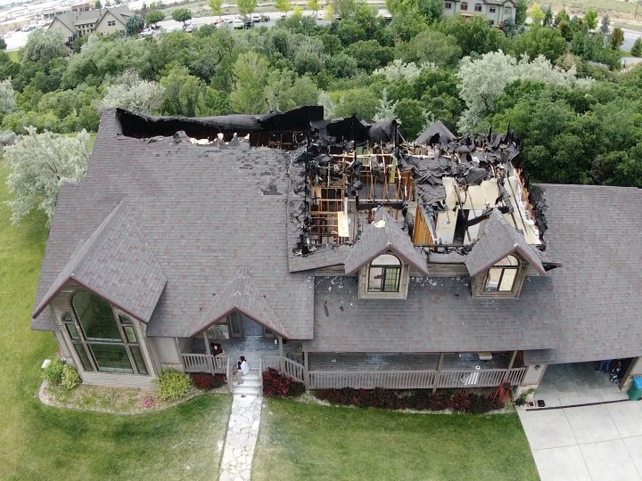 A house caught fire from lightning.